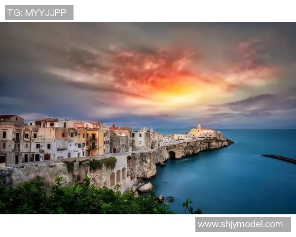 探索埃斯特旺的魅力与历史深度，感受独特文化与自然风光的完美融合